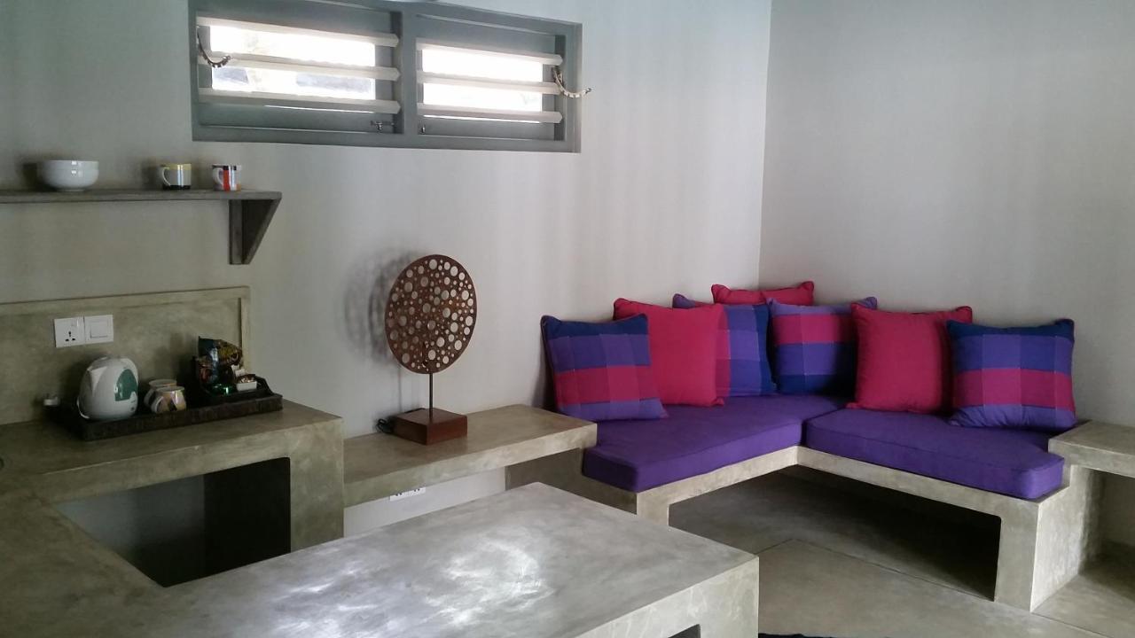 Thalpe Bungalows Unawatuna Buitenkant foto